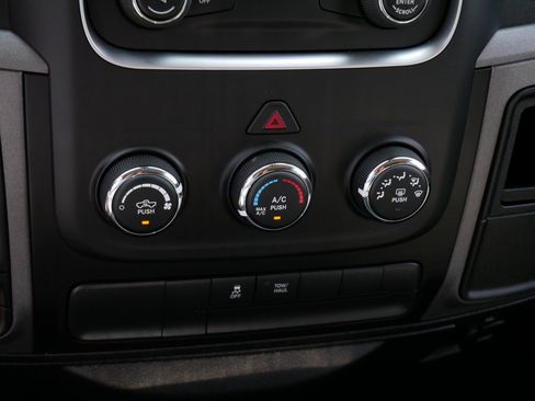 Used 2019 RAM 1500 Express w/ Express Value Package AWD/4WD image 23