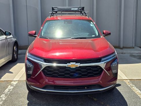 Used 2024 Chevrolet Trax LT w/ Driver Confidence Package image 3