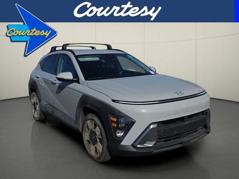 Used 2025 Hyundai Kona SEL FWD image 1