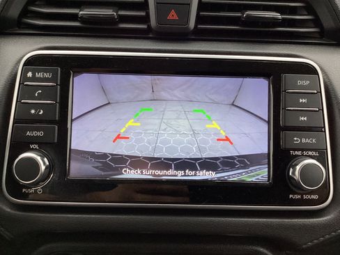 Used 2025 Nissan Versa S FWD image 33