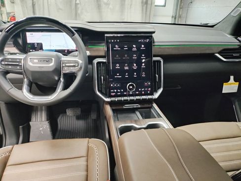 New 2026 GMC Acadia Denali Ultimate w/ LPO, Floor Liner Package image 34