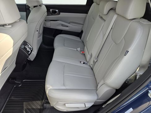 New 2026 Kia Sorento S image 17