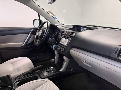 Used 2015 Subaru Forester 2.5i Premium image 11