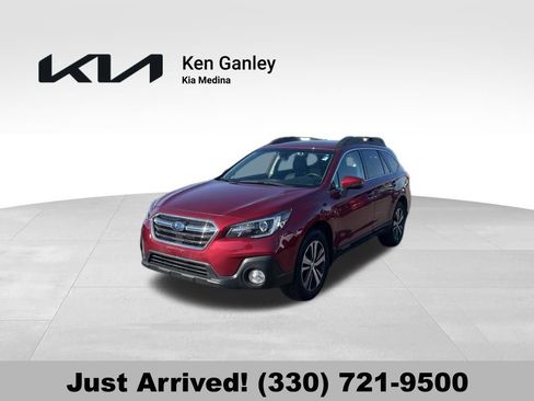 Used 2018 Subaru Outback 3.6R Limited image 1