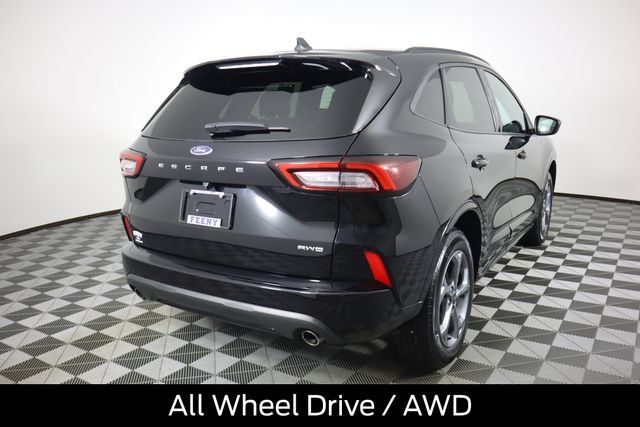 Certified 2024 Ford Escape ST-Line AWD/4WD image 4