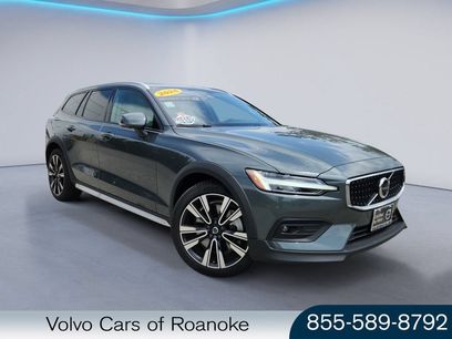 Used 2026 Volvo V60 B5 Cross Country Ultra w/ Protection Package Premier