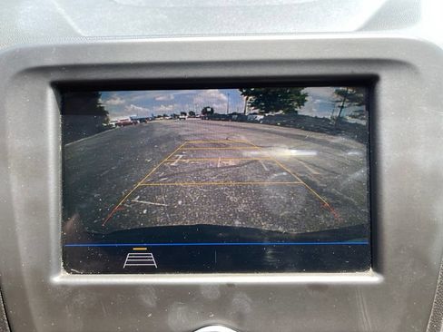 Used 2019 Chevrolet Equinox LT FWD image 9
