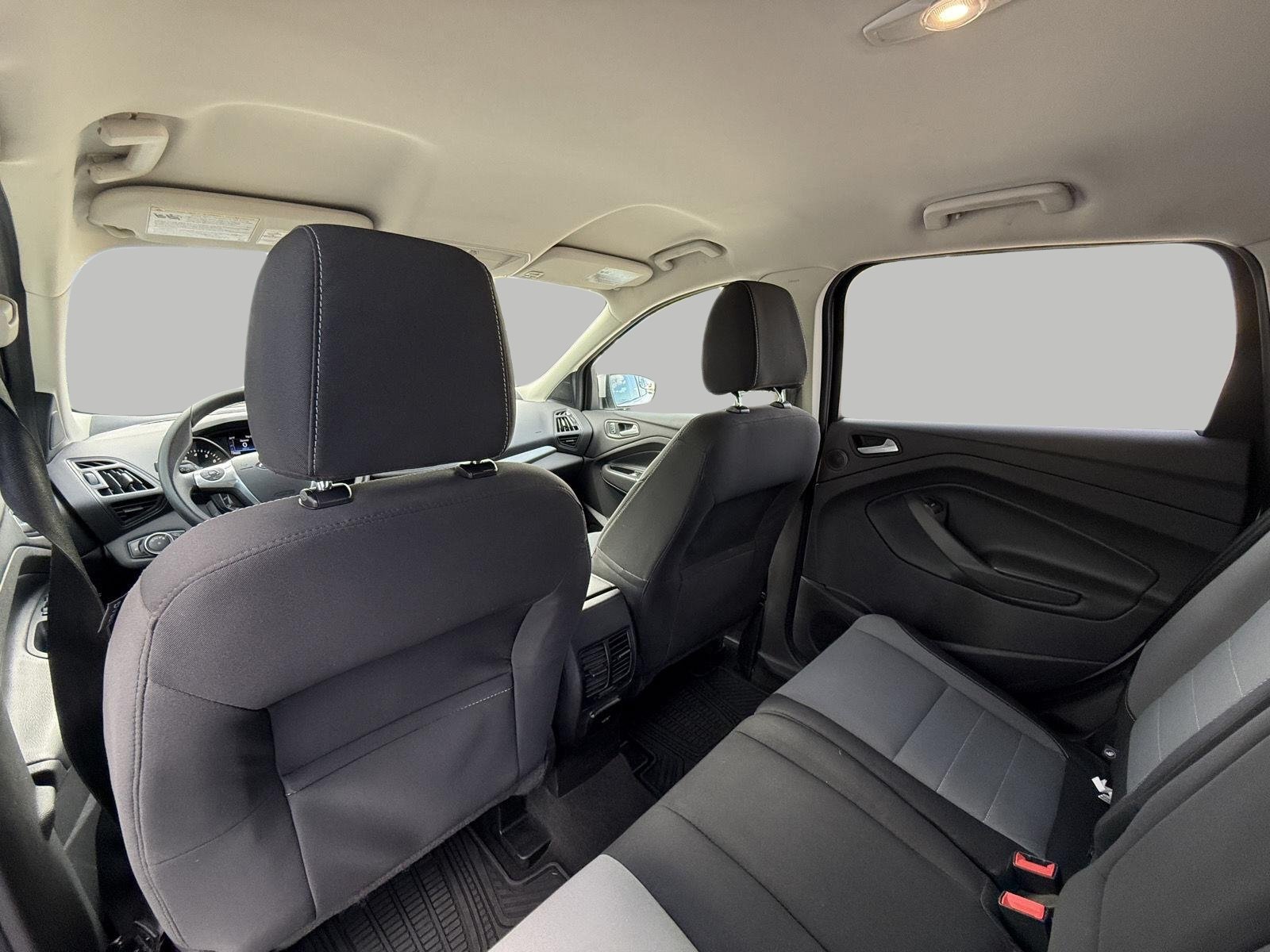 Used 2015 Ford Escape SE w/ Equipment Group 201A FWD image 26