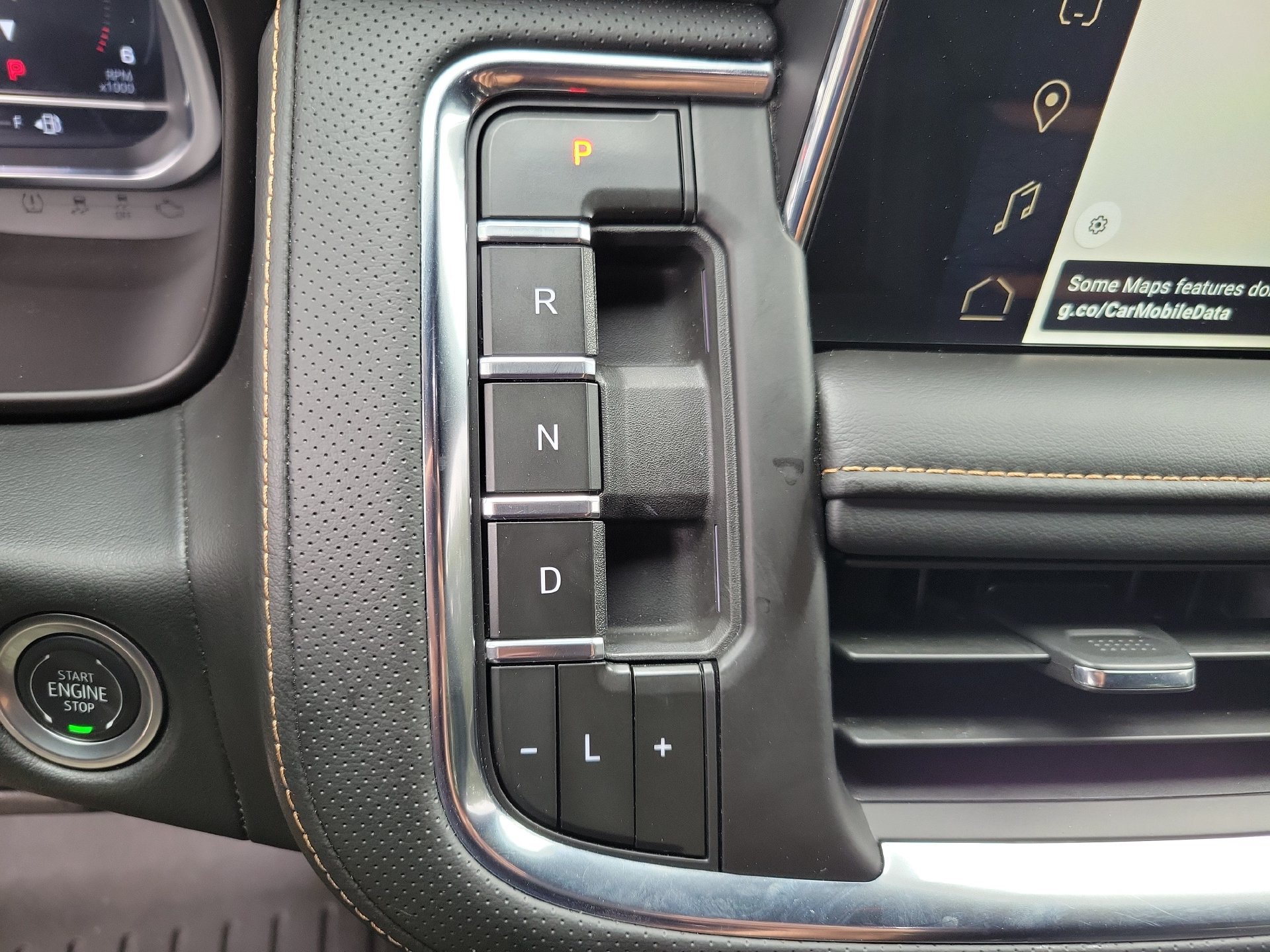 Used 2024 GMC Yukon AT4 AWD/4WD image 37