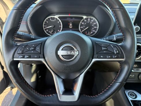 Used 2025 Nissan Sentra SR FWD image 19