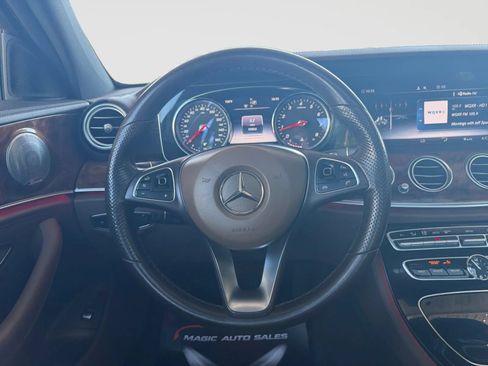 Used 2017 Mercedes-Benz E 300 4MATIC w/ Premium 1 Package image 29