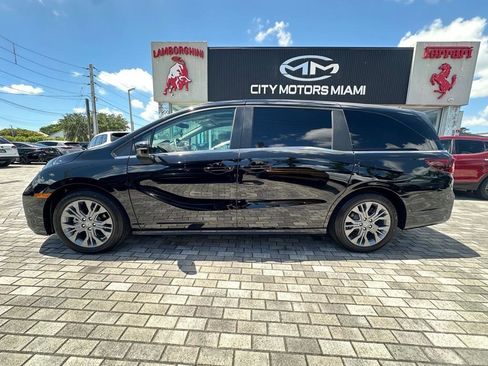 Used 2025 Honda Odyssey Touring image 4