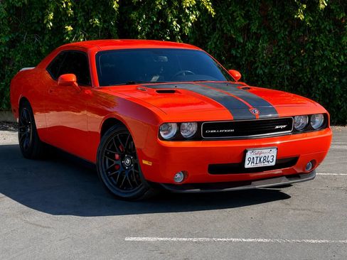 Used 2009 Dodge Challenger SRT8 w/ SRT Option Group II RWD image 1