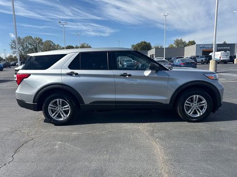 Used 2022 Ford Explorer 4WD w/ Class IV Trailer Tow Package image 6