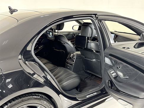 Used 2015 Mercedes-Benz S 65 AMG Sedan image 29