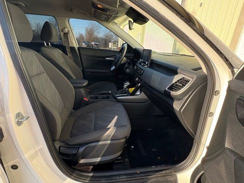 Used 2022 Kia Seltos LX image 6