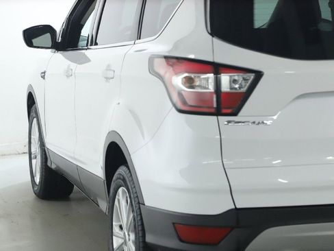 Used 2018 Ford Escape SE w/ Ford Safe & Smart Package image 41
