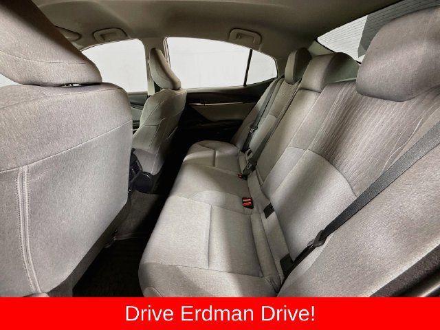 Used 2026 Toyota Camry LE FWD image 9