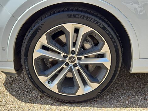Used 2021 Audi Q7 3.0T Prestige w/ Prestige Package AWD/4WD image 11
