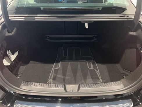 Used 2025 Mercedes-Benz E 350 4MATIC Sedan image 45