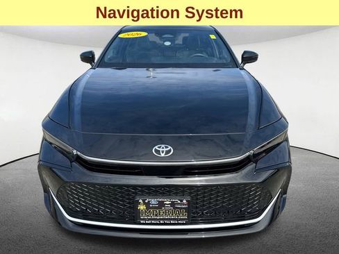Used 2026 Toyota Crown Limited w/ Advanced Technology Package image 4