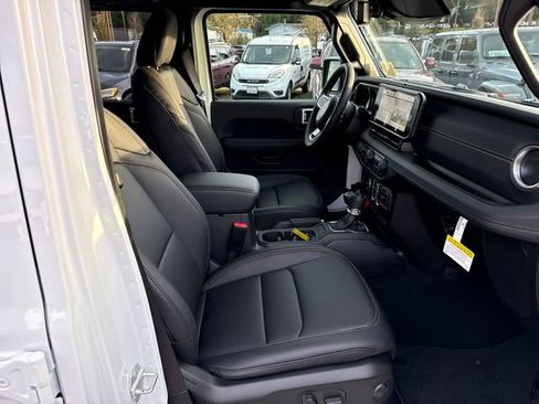 New 2026 Jeep Wrangler Sahara image 9