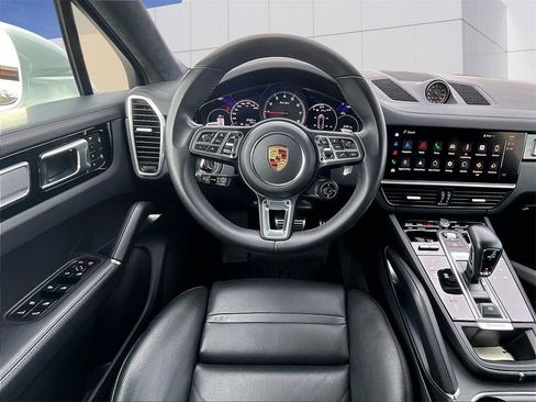 Used 2023 Porsche Cayenne Turbo image 13
