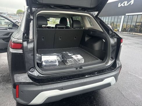 New 2026 Volkswagen Tiguan SE AWD/4WD image 42