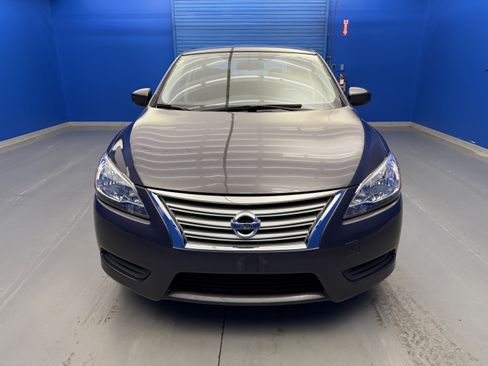 Used 2015 Nissan Sentra SV FWD image 3