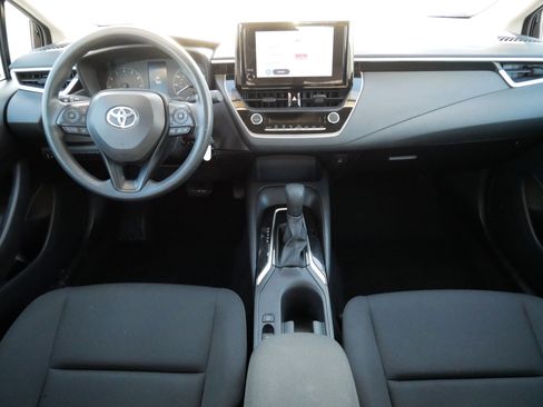 Certified 2025 Toyota Corolla LE image 10