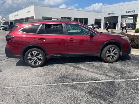 Used 2020 Subaru Outback Limited w/ Popular Package #2 AWD/4WD image 2