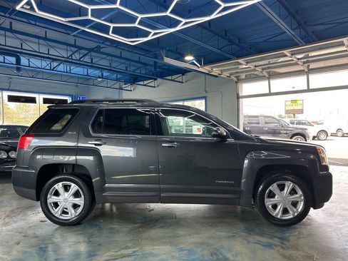 Used 2017 GMC Terrain SLE image 11