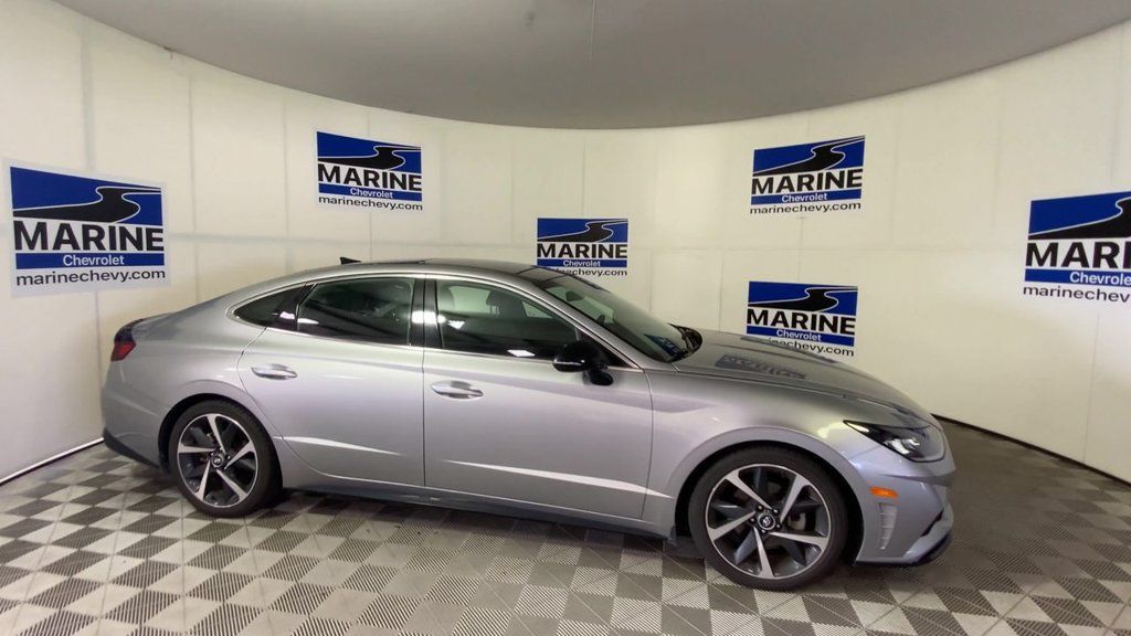 Used 2021 Hyundai Sonata SEL Plus w/ Tech Package FWD image 3