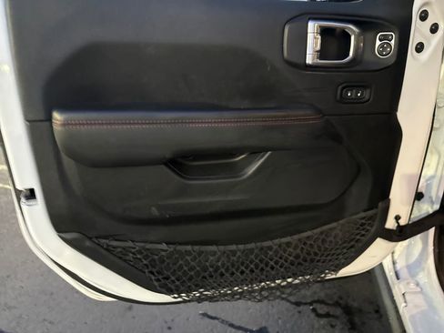 Used 2020 Jeep Wrangler Unlimited Rubicon image 12