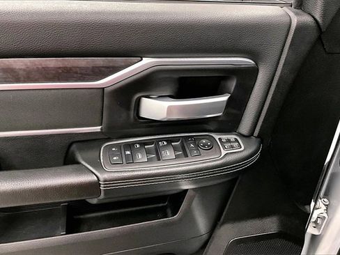 Used 2024 RAM 2500 Big Horn image 37