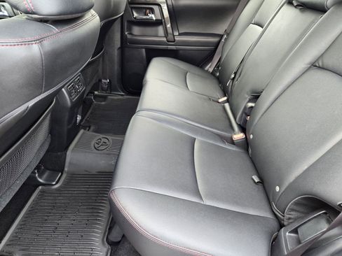 Used 2024 Toyota 4Runner TRD Off-Road Premium w/ Off Road Premium Plus Package AWD/4WD image 28