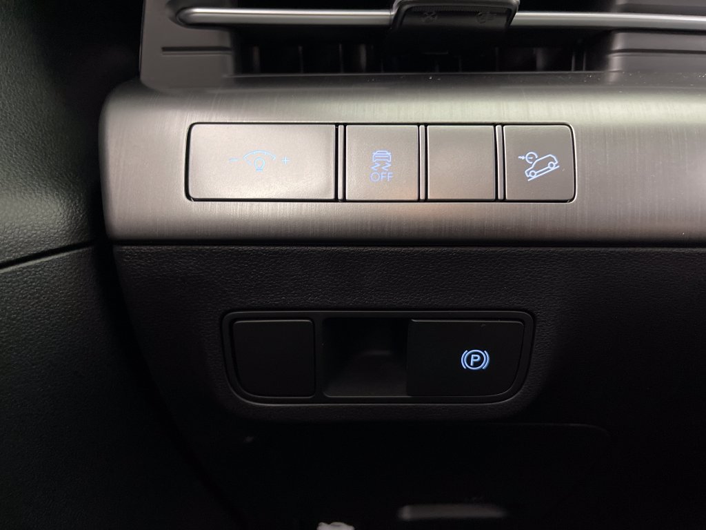 Certified 2026 Hyundai Kona SEL Sport FWD image 31