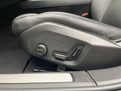 Used 2024 Volvo S60 B5 Plus image 11