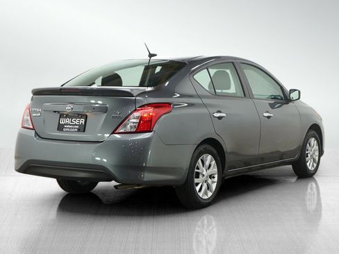 Used 2018 Nissan Versa SV w/ SV Special Edition Package FWD image 5