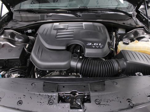 Used 2022 Dodge Charger SXT w/ Blacktop Package image 37