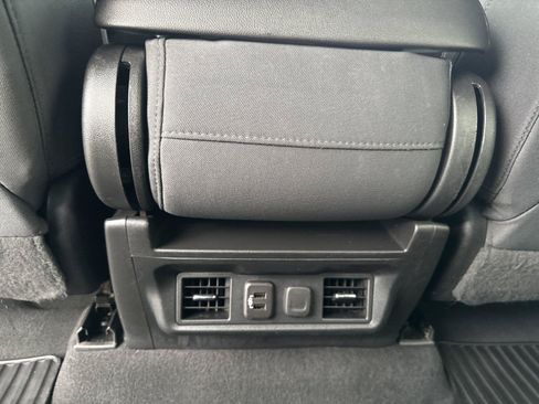 Used 2019 Chevrolet Silverado 1500 LT w/ All-Star Edition AWD/4WD image 32