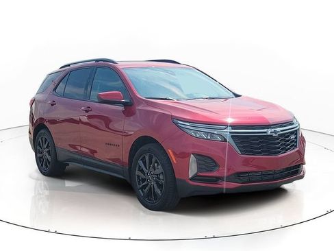 Used 2022 Chevrolet Equinox RS FWD image 2