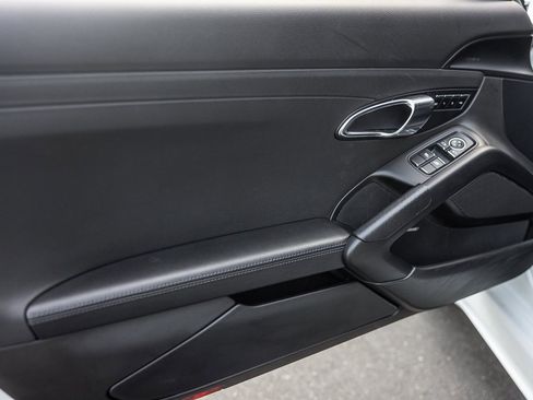 Certified 2017 Porsche 718 Cayman S image 16