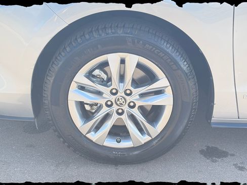 Used 2021 Toyota Sienna Limited AWD/4WD image 24