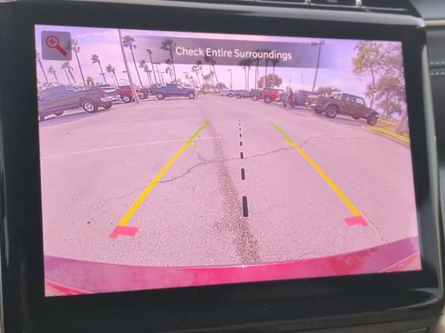 Used 2025 Jeep Grand Cherokee L Limited image 19