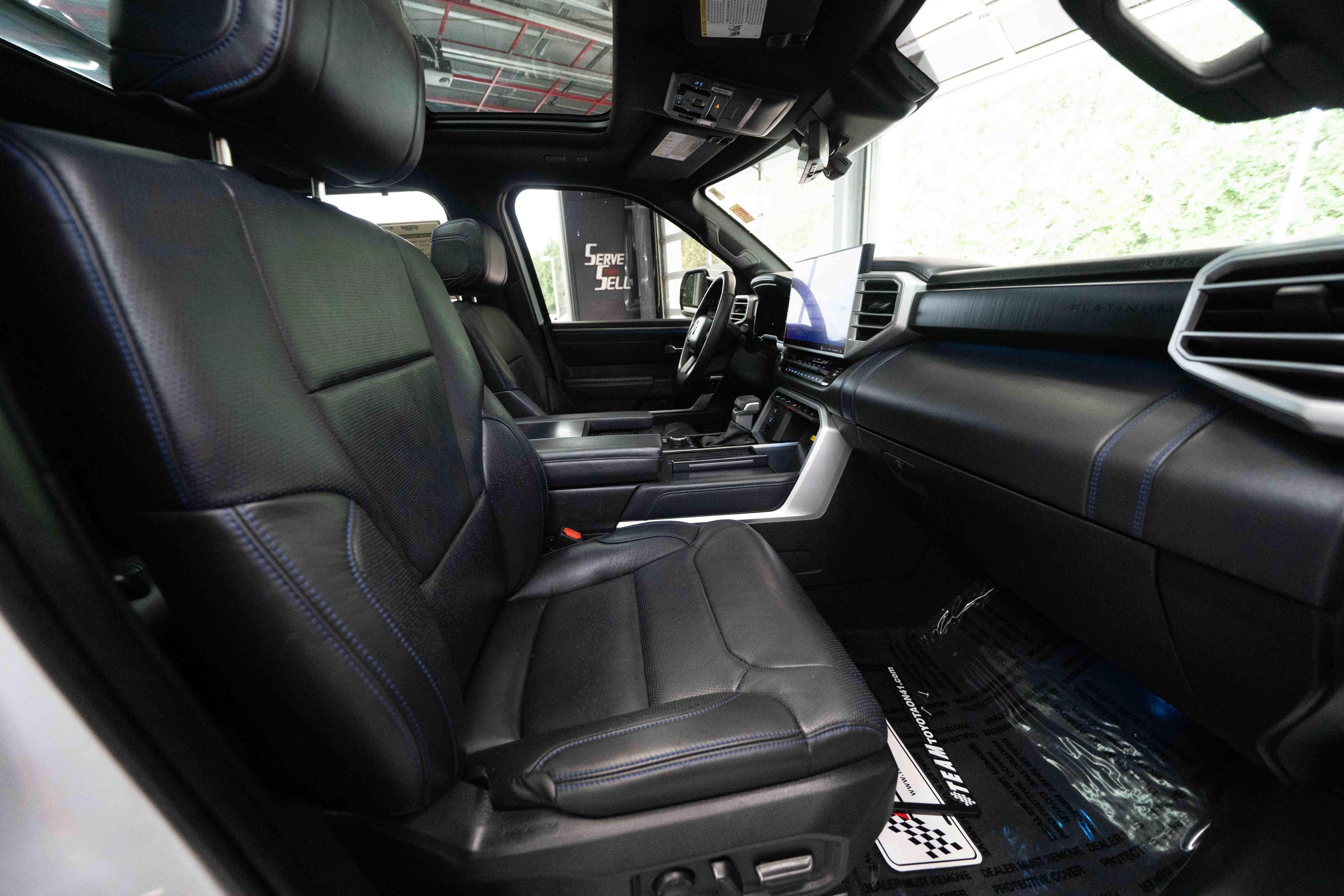 Used 2024 Toyota Sequoia Platinum AWD/4WD image 27