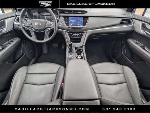 Used 2025 Cadillac XT5 Premium Luxury image 7