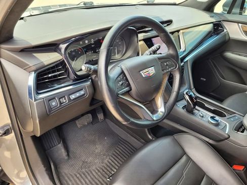 Used 2022 Cadillac XT6 Premium Luxury w/ Platinum Package AWD/4WD image 23