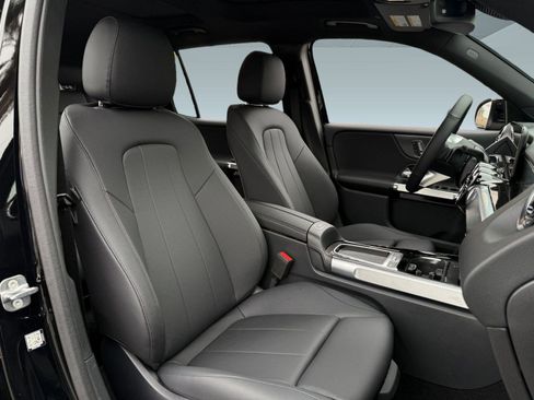 New 2026 Mercedes-Benz GLB 250 image 21