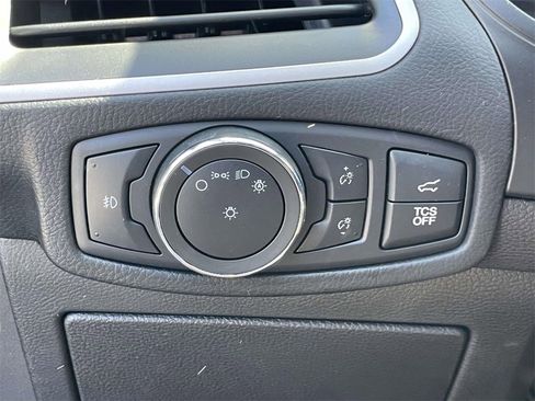 Used 2022 Ford Edge SEL w/ Convenience Package image 17